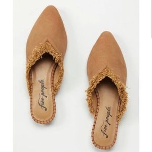 Free People Newport Camel suede fringe mules flats Sz 39